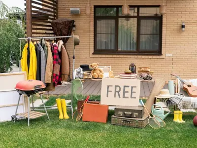 Goods outside with free sign