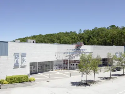 Harry Lumley Bayshore Communty Centre building