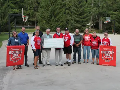 Cheque Presentation Photo